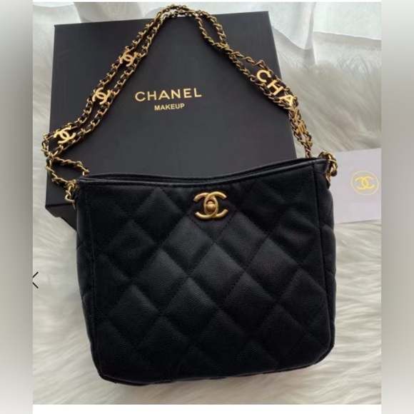 GWP Chanel Makeup  bag - Picture 6 of 16